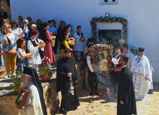 Μονεμβασιά: Λαμπρός εορτασμός για την Παναγία Χρυσαφίτισσα