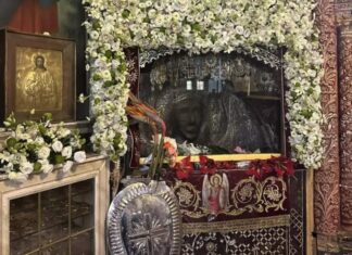 70.000 πιστοί τιμούν τον Ταξιάρχη – Πλήθος προσκυνητών κατακλύζει το Μανταμάδο (Ζωντανές μεταδόσεις)