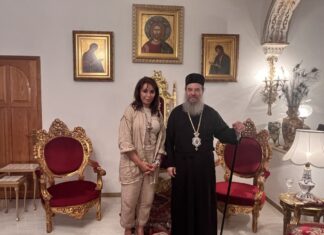 Η υποψήφια Ευρωβουλευτής Βούλα Πατουλίδου στον Μητροπολίτη Ιερισσού Θεόκλητο