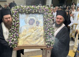 Η Θαυματουργή Εικόνα της Παναγίας Δαμάστας στο Ηράκλειο Αττικής
