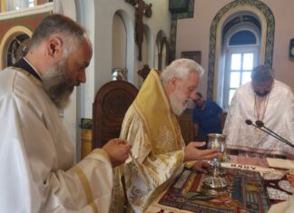 Στο διετές μνημόσυνο ενός νέου ανθρώπου ο Σύρου Δωρόθεος
