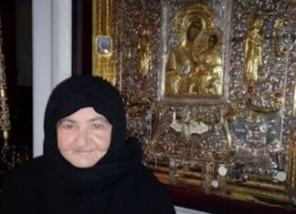 Βρήκε το φως της όταν αγιογράφησε την Παναγία την Παραμυθία