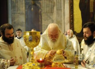 Γιατί κάποιες Ευχές της Θείας Λειτουργίας λέγονται μυστικά;