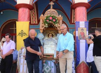 Πανηγυρική Θεία Λειτουργία και Λιτανεία στον Ι.Ν. Αγίου Παντελεήμονος Διαβολιτσίου