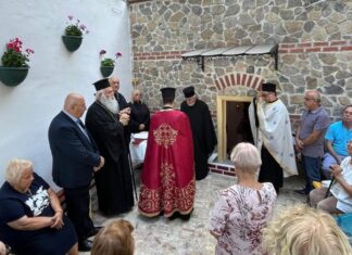 Ο Αρχιεπίσκοπος Κύπρου Γεώργιος τιμά την Αγία Κυριακή στο Ιερό Αγίασμα Κιρέτσμπουρνου