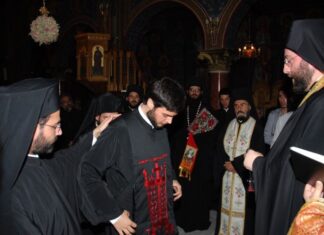 Γιατί αλλάζει όνομα όταν κάποιος γίνεται μοναχός;