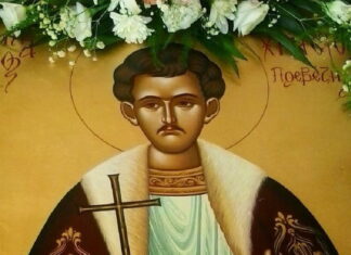 Το Ιερό Λείψανο του Αγίου έμεινε αναλλοίωτο και τις πρώτες νύχτες το σκέπαζε ουράνιο φως