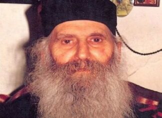 Ο Άγιος Ιάκωβος Τσαλίκης είδε και άγγιξε το Πανάγιο Αίμα του Κυρίου