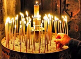 Τι πρέπει να λέμε όταν ανάβουμε κερί;