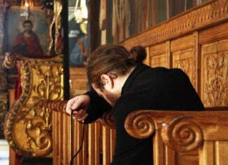 Αυτές είναι οι προϋποθέσεις για να εισακούσει την Προσευχή μας ο Θεός