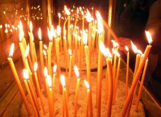 Να γιατί δεν πρέπει να σβήνονται γρήγορα τα κεριά των πιστών στις Εκκλησίες