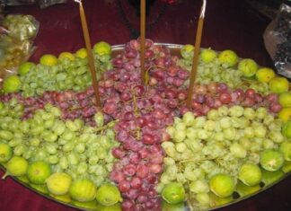 Του Σωτήρος: Αντίδωρο μ’ ένα τσαμπί σταφύλι