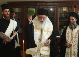 Αγιασμός από τον Αρχιεπίσκοπο στο Πανεπιστήμιο Αθηνών για την έναρξη της νέας ακαδημαϊκής χρονιάς