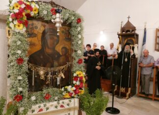 Πάρος και Νάξος: Στιγμές πίστης για τη Γέννηση της Θεοτόκου