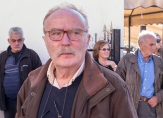 Πέθανε ο ηθοποιός Ντίνος Καρύδης