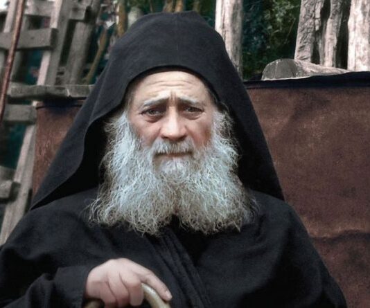 Άγιος Ιωσήφ ο Ησυχαστής: Να λες «Ευλόγησον» χωρίς πολλές δικαιολογίες