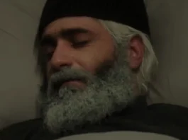 Άγιος Παΐσιος – Από τα Φάρασα στον Ουρανό: Ρίγη συγκίνησης στη σκηνή της τελευταίας του πνοής