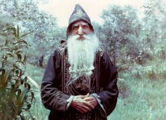 Ο Παπα-Τύχων της Καψάλας: Ο Ησυχαστής που Πέταγε με τους Αγγέλους