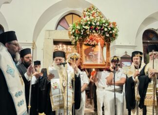 Λιτανεία της Ιεράς Εικόνας και των Ιερών Λειψάνων του Αγίου Νικοδήμου στη Νάξο