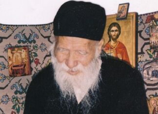 Όταν κάποιος προσκυνητής είπε στον Άγιο Πορφύριο ότι δεν υπάρχει Θεός…