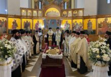 Το “ύστατο χαίρε” στον μακαριστό Μητροπολίτη Αργυροκάστρου