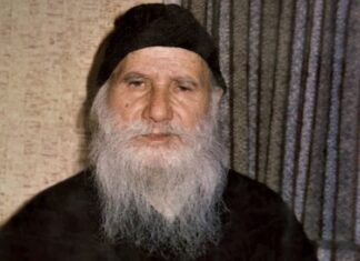 Άγιος Πορφύριος: Μόνο η προσευχή φέρνει αποτέλεσμα