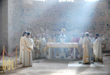 Λαμπρή Θεία Λειτουργία προς τιμήν του Αγίου Γεωργίου στη Ροτόντα