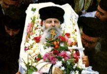 Η Εξόδιος Ακολουθία του Αγίου Ιακώβου Τσαλίκη – ΣΥΓΚΛΟΝΙΣΤΙΚΟ ΒΙΝΤΕΟ