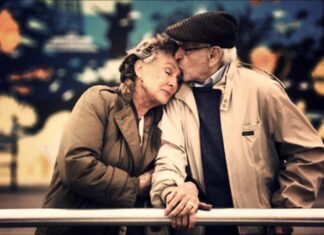 Για 15 χρόνια παρίστανε τον τυφλό για να μην πληγώσει την γυναίκα του