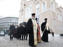 Μαρινέλλα: Σε λαϊκό προσκύνημα η σορός της στη Μητρόπολη Αθηνών για το τελευταίο αντίο