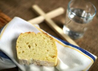 Πώς Νηστεύουμε την Κυριακή της Σταυροπροσκυνήσεως; – 15 Μαρτίου