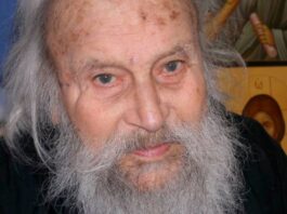 Σαν σήμερα 5 Μαρτίου εκοιμήθη ο Παπα-Φώτης ο Λαυριώτης