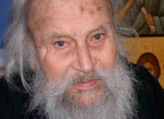 Σαν σήμερα 5 Μαρτίου εκοιμήθη ο Παπα-Φώτης ο Λαυριώτης