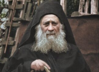 Εκταφή Αγίου Γέροντα Ιωσήφ του Ησυχαστού – Δείτε τι συνέβη με τον Γέροντα – Εφραίμ της Αριζόνας
