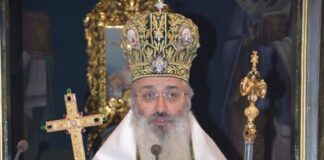 Αλεξανδρούπολη: Νυχτερινή λιτανεία του Τιμίου Σταυρού στους δρόμους της πόλης