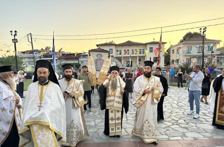 Με λαμπρότητα και κατάνυξη η πανήγυρη του Αγίου Στεφάνου στη Σκύδρα