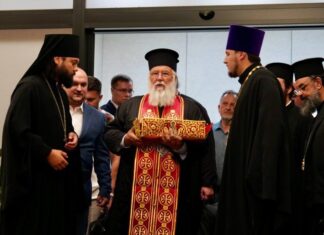 Στη Μόσχα η Δεξιά Χείρα του Αγίου Σπυρίδωνος
