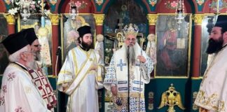 Αρχιερατική Θεία Λειτουργία από τον Επίσκοπο Αλμωπίας Στέφανο στην Επισκοπή Ναούσης
