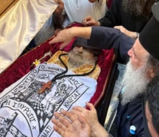 Η Εξόδιος Ακολουθία του Γέροντα Χρυσοστόμου: 40 χρόνια προσφοράς στην έρημο του Ιορδάνη