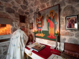 Αγρυπνία στο προσκύνημα των Αγίων Ταξιαρχών στα Λουτρά Αιδηψού