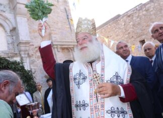 Χίος: Θυρανοίξια του Αγίου Γεωργίου Συκούση από τον Πατριάρχη Αλεξανδρείας